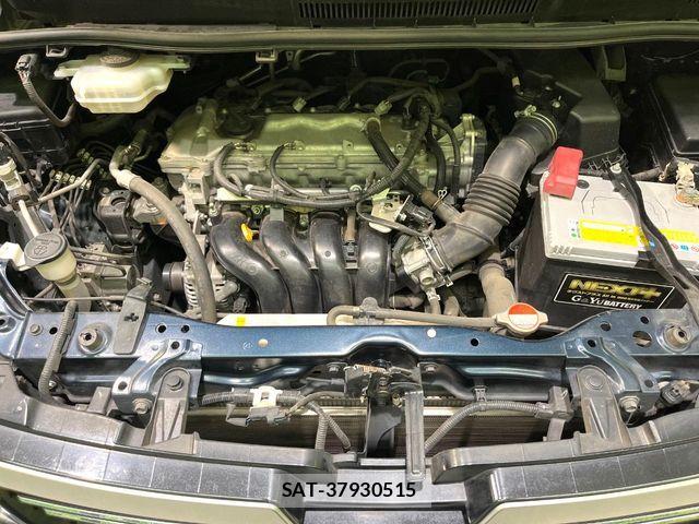 Toyota VOXY 2016-11 7331070-17