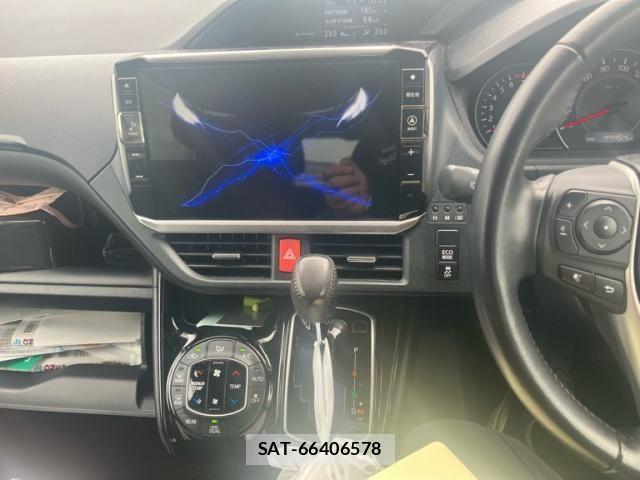 Toyota VOXY 2019-06 7331071-10