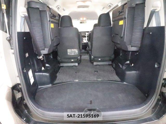 Toyota VOXY 2011-03 7331093-10