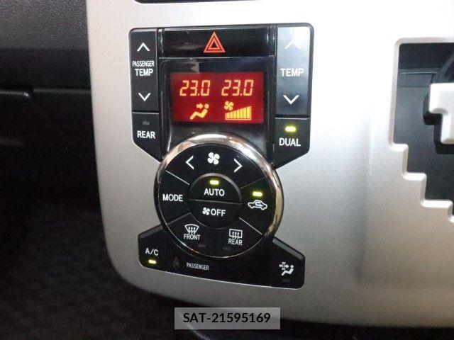 Toyota VOXY 2011-03 7331093-15