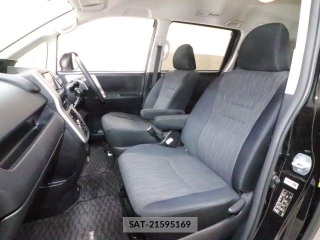 Toyota VOXY 2011-03 7331093-6