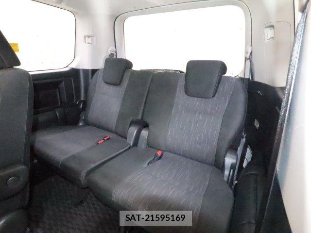 Toyota VOXY 2011-03 7331093-8