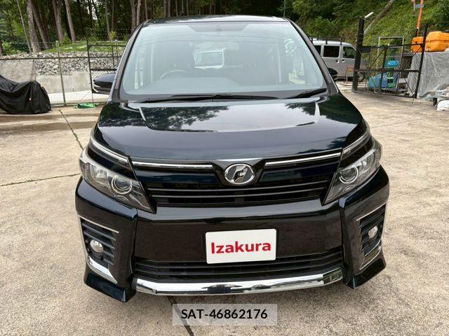 Toyota VOXY 2015-01 7331094-0