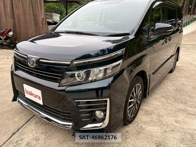 Toyota VOXY 2015-01 7331094-14