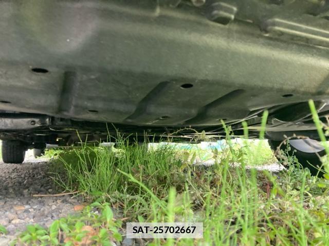 Toyota VOXY 2012-11 7331103-4