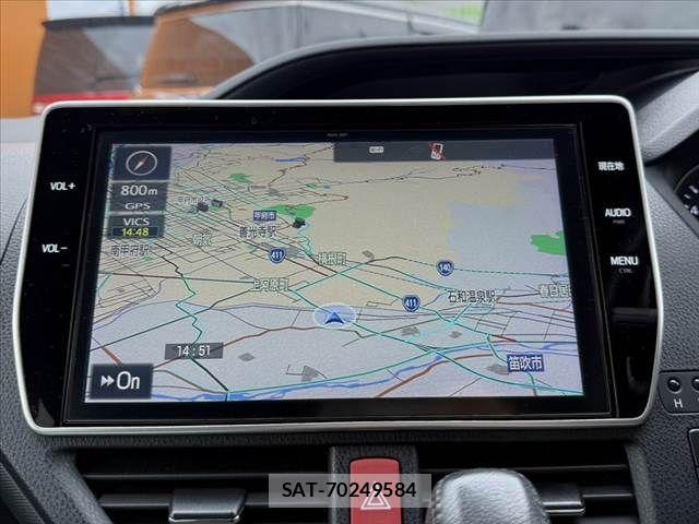 Toyota VOXY 2017-08 7331059-4