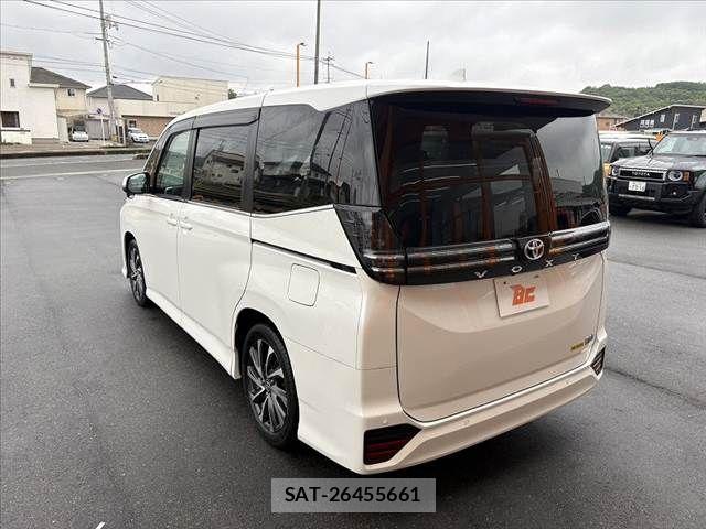 Toyota VOXY 2023-02 7331019-12