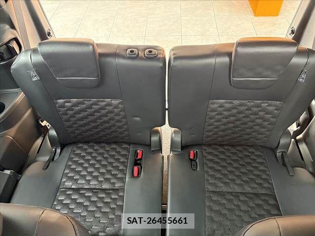 Toyota VOXY 2023-02 7331019-19