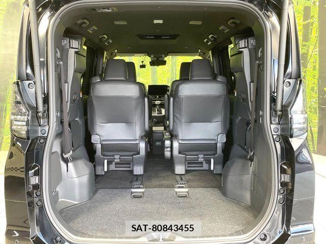 Toyota VOXY 2023-11 7331017-10