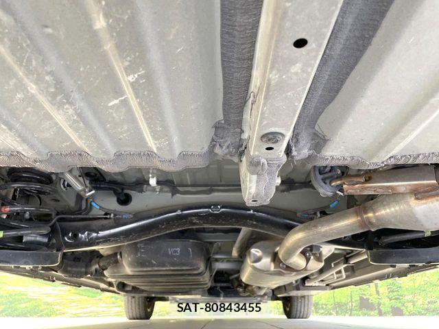Toyota VOXY 2023-11 7331017-18