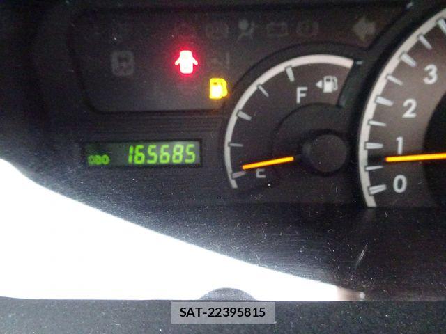 Toyota VOXY 2012-02 7331111-19