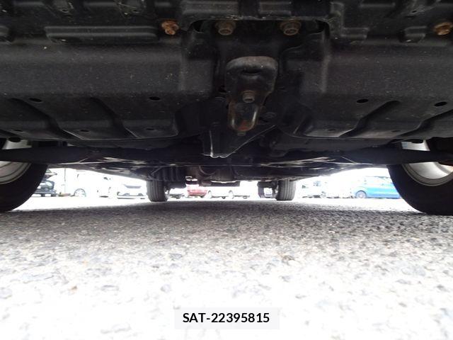 Toyota VOXY 2012-02 7331111-25