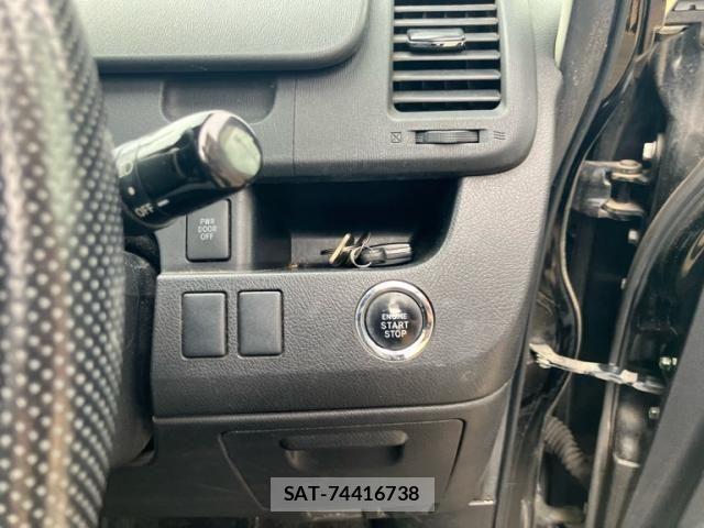 Toyota VOXY 2011-12 7331107-15
