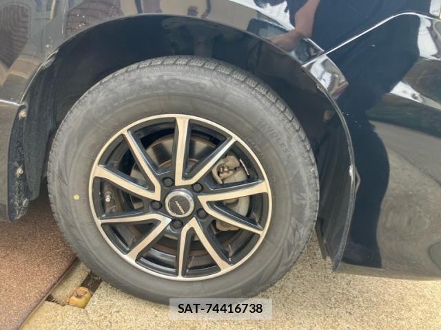 Toyota VOXY 2011-12 7331107-6