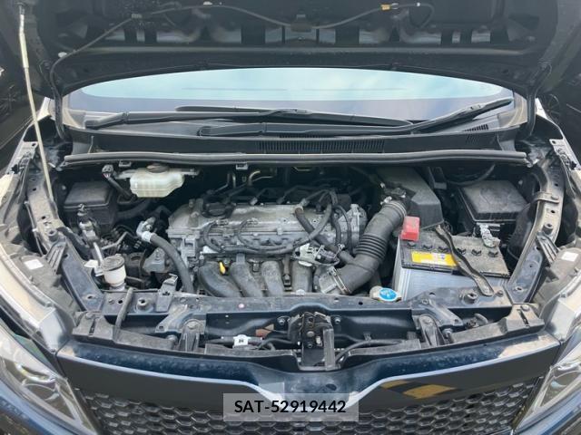 Toyota VOXY 2017-11 7331058-18