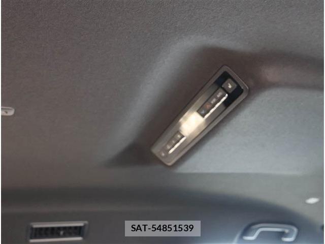 Toyota VOXY 2024-06 7331031-10