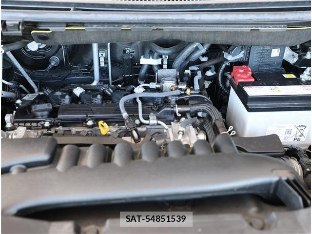 Toyota VOXY 2024-06 7331031-23