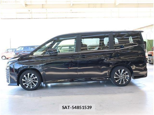 Toyota VOXY 2024-06 7331031-29