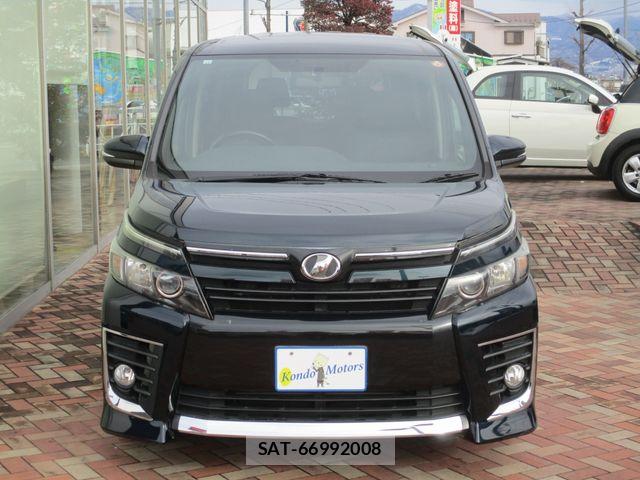 Toyota VOXY 2015-12 7331088-1