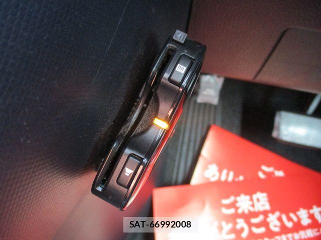 Toyota VOXY 2015-12 7331088-24