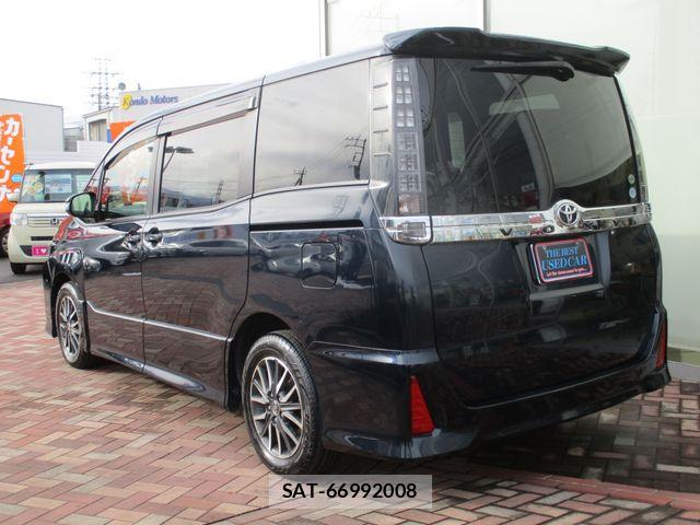 Toyota VOXY 2015-12 7331088-3