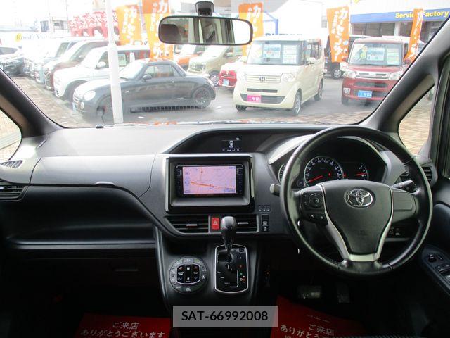 Toyota VOXY 2015-12 7331088-6