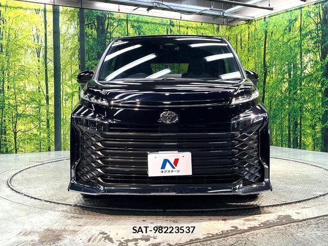 Toyota VOXY 2023-08 7331020-14