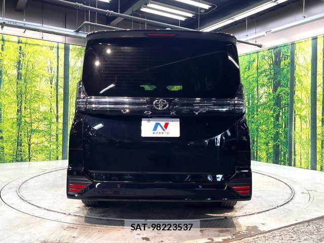 Toyota VOXY 2023-08 7331020-15