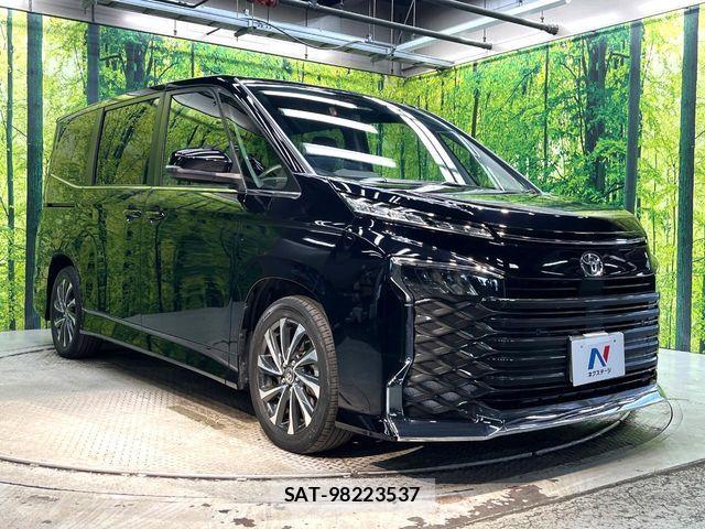 Toyota VOXY 2023-08 7331020-16