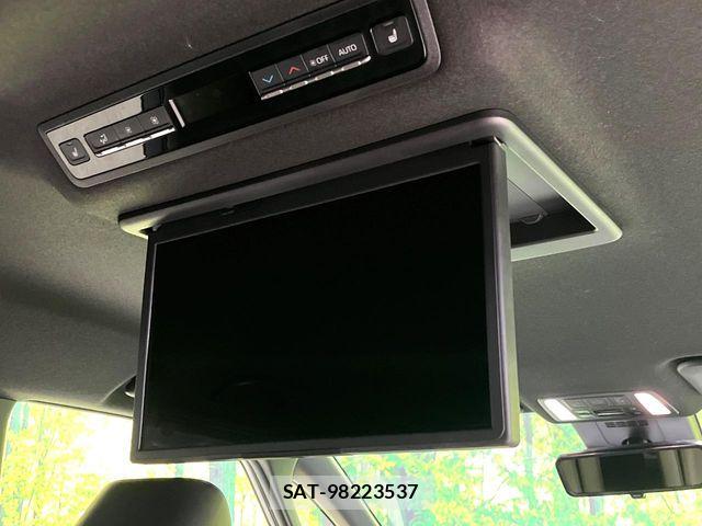 Toyota VOXY 2023-08 7331020-5