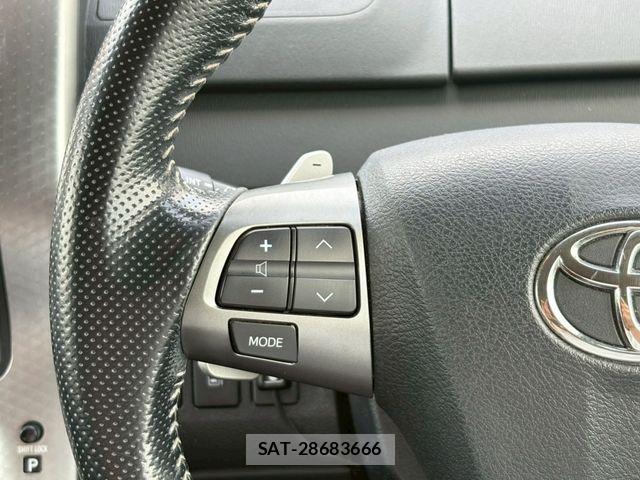 Toyota VOXY 2013-07 7331101-27