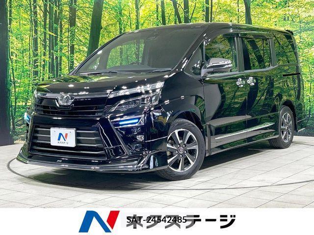 Toyota VOXY 2018-03 7331046-0
