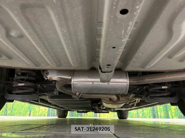 Toyota VOXY 2017-10 7331049-18