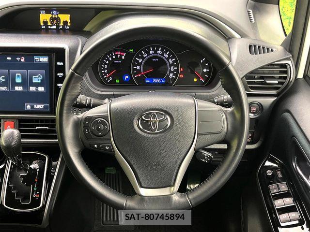 Toyota VOXY 2017-12 7331036-10