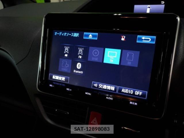 Toyota VOXY 2017-12 7331054-14