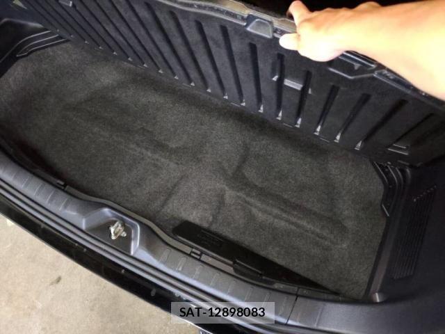 Toyota VOXY 2017-12 7331054-27