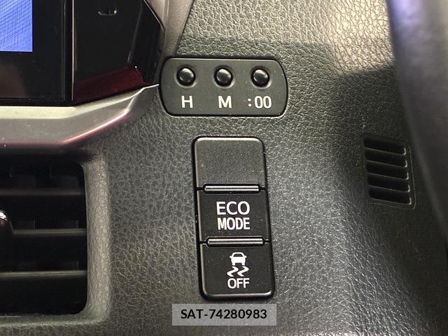 Toyota VOXY 2019-03 7331050-17