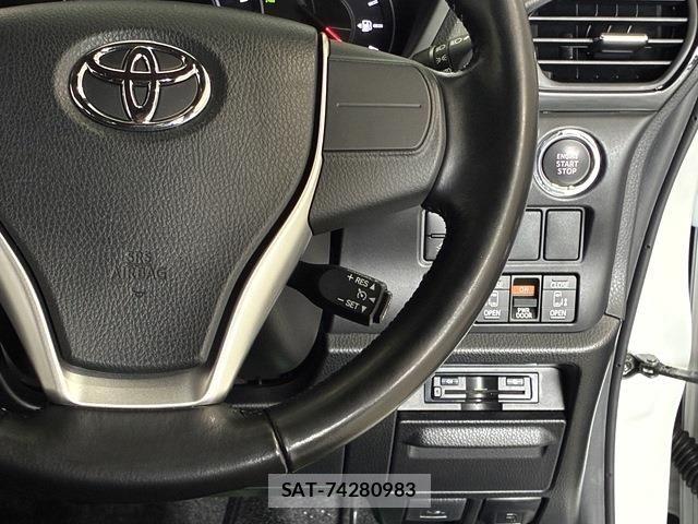 Toyota VOXY 2019-03 7331050-20