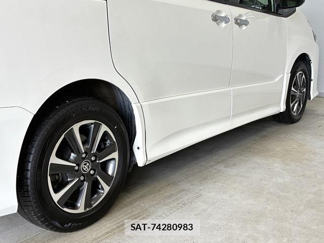 Toyota VOXY 2019-03 7331050-25