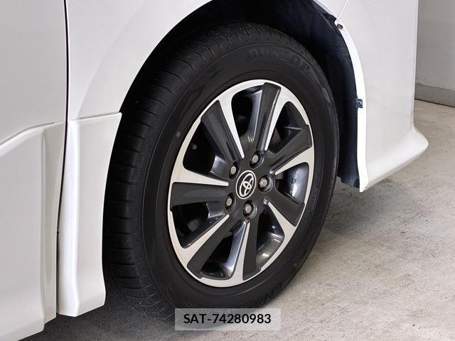 Toyota VOXY 2019-03 7331050-26