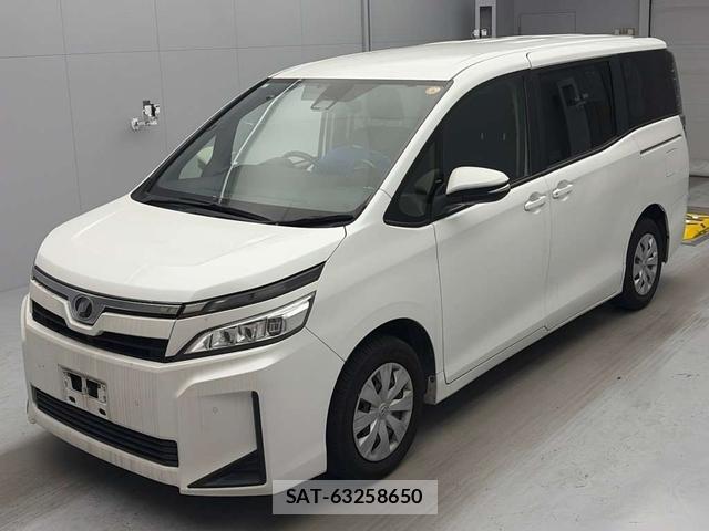 Toyota VOXY 2020 7335624-0