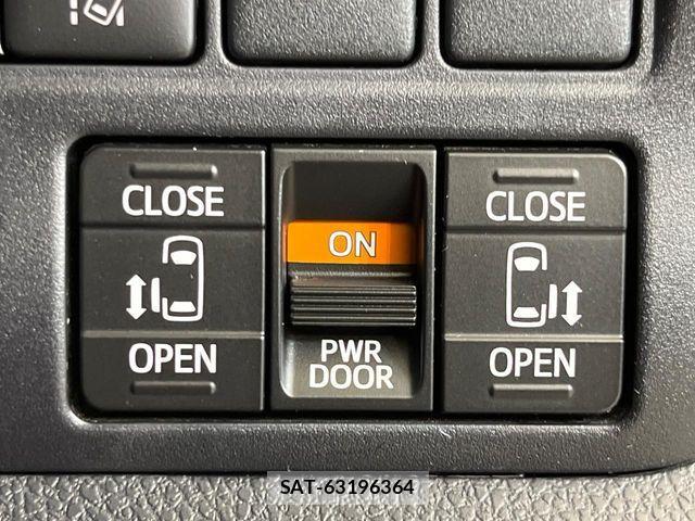 Toyota VOXY 2021-12 7331032-6