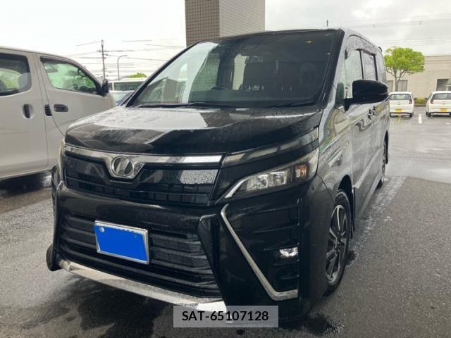 Toyota VOXY 2017-07 7331074-1