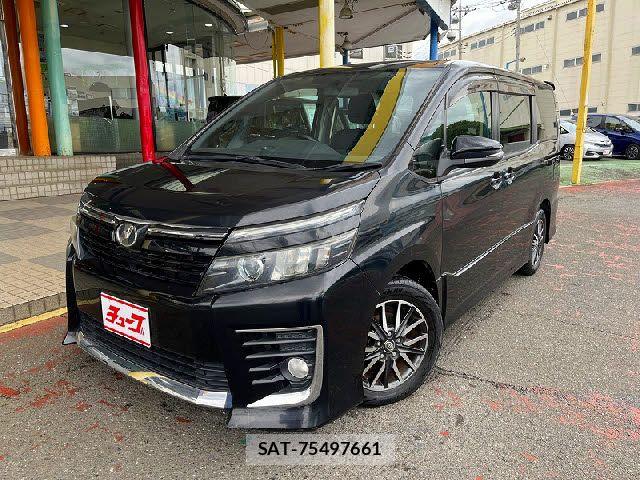 Toyota VOXY 2015-09 7331072-0