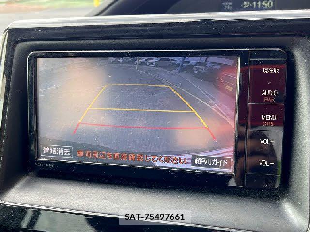 Toyota VOXY 2015-09 7331072-15