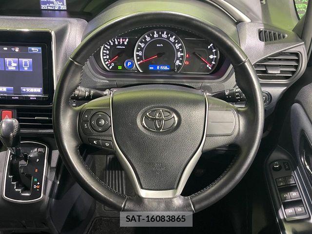 Toyota VOXY 2015-09 7331073-12