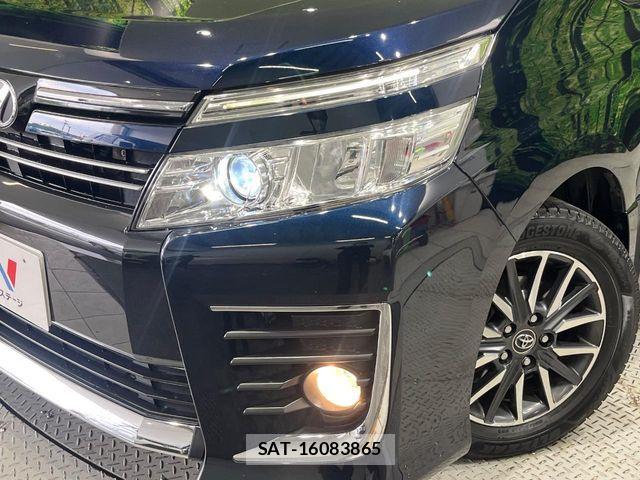 Toyota VOXY 2015-09 7331073-13