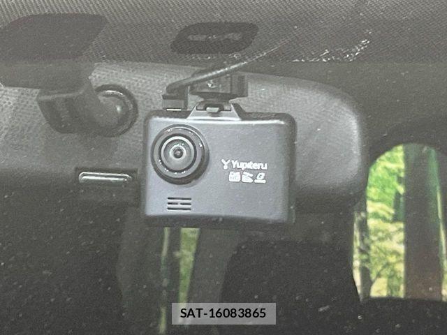 Toyota VOXY 2015-09 7331073-6