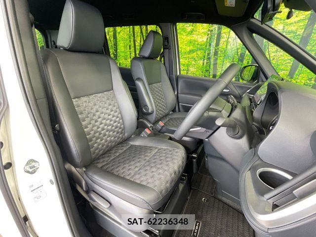 Toyota VOXY 2024-09 7331016-8