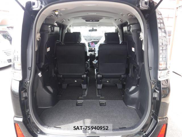 Toyota VOXY 2015-12 7331062-9